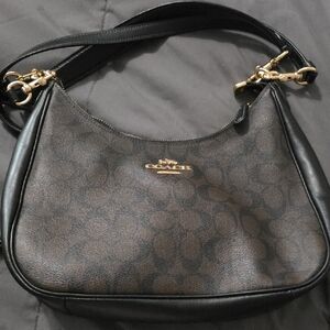 Coach Signature Brown and Black Shoulder Bag